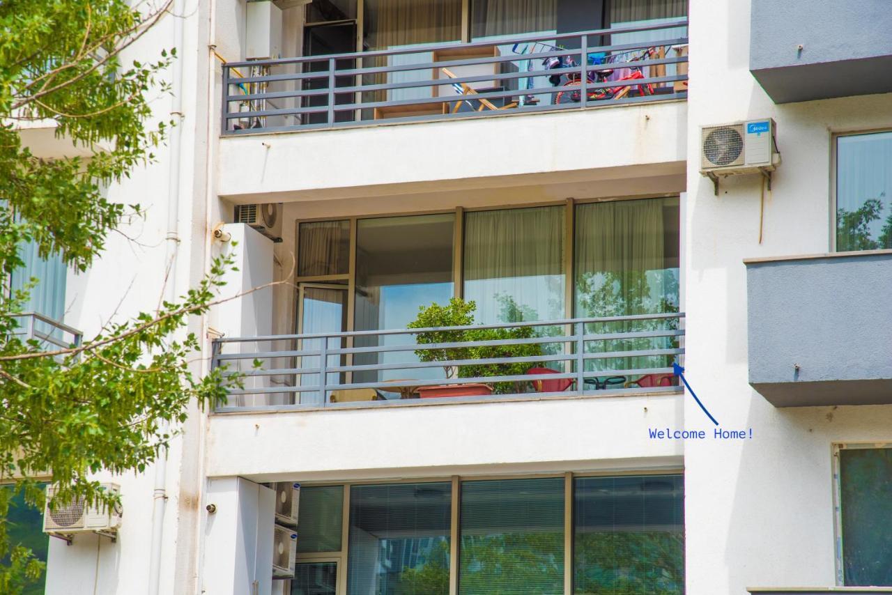 Tbilisi Apartment Tennis Court Exterior foto